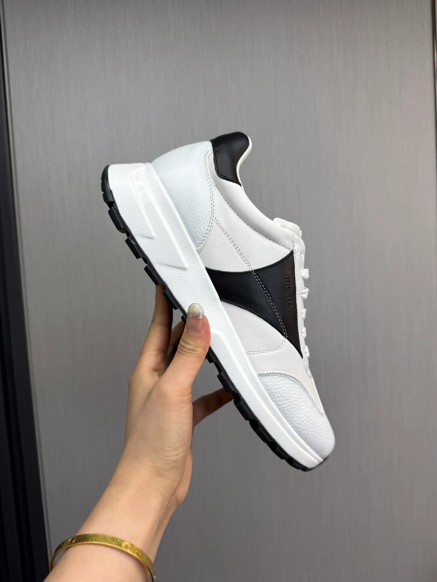 Men's shoes 💰800💰 [PRADA] Men's shoes are popular in the counter, official website is synchronized, 1 high-quality shipment ✔️Original cowhide + cowhide lining, 1🆚1 replica, original sole, 38-45 (38.45 custom-made, non-returnable)
